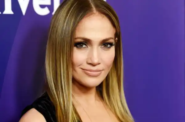 Instrumental: Jennifer Lopez - On The Floor